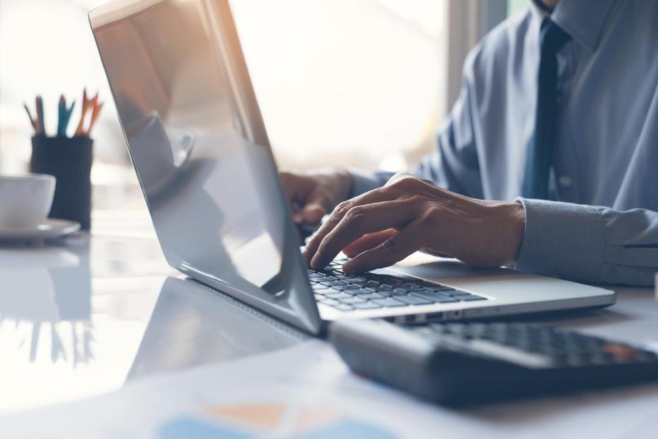 Effective Strategies for Searching Mechanisms Online