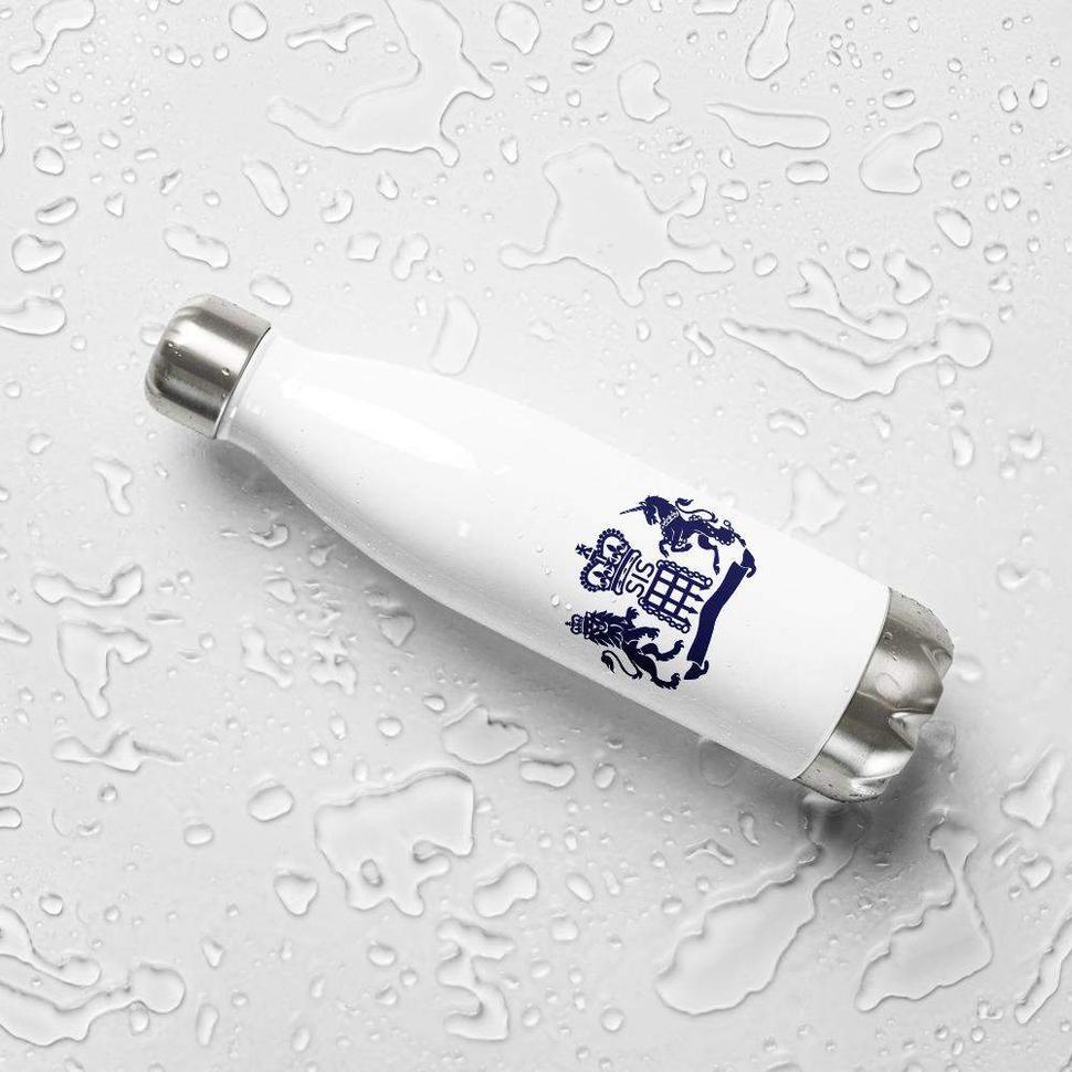 In rare cases, bottles made from substandard steel grades may pose a risk. However, quality control systems typically prevent these items from reaching consumers.