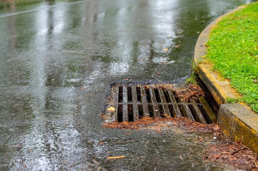 Is Mixing Bathroom Bleach, Salt, and Baking Soda a Good Idea for Cleaning Drains?